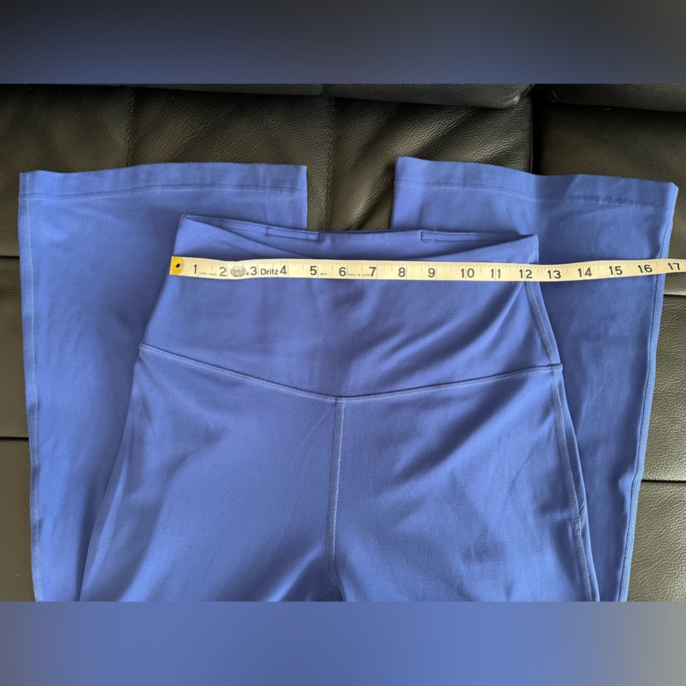 *Like New* Lululemon Groove Flared Pant - Picture 9 of 11